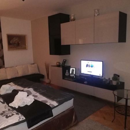 Heni Apartman Nagykanizsa Exterior foto
